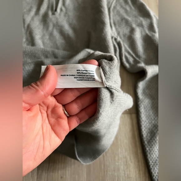 Tommy John Men’s Sweater Lounge Quarter-Zip Light Grey - Size Large - Picture 5 of 8